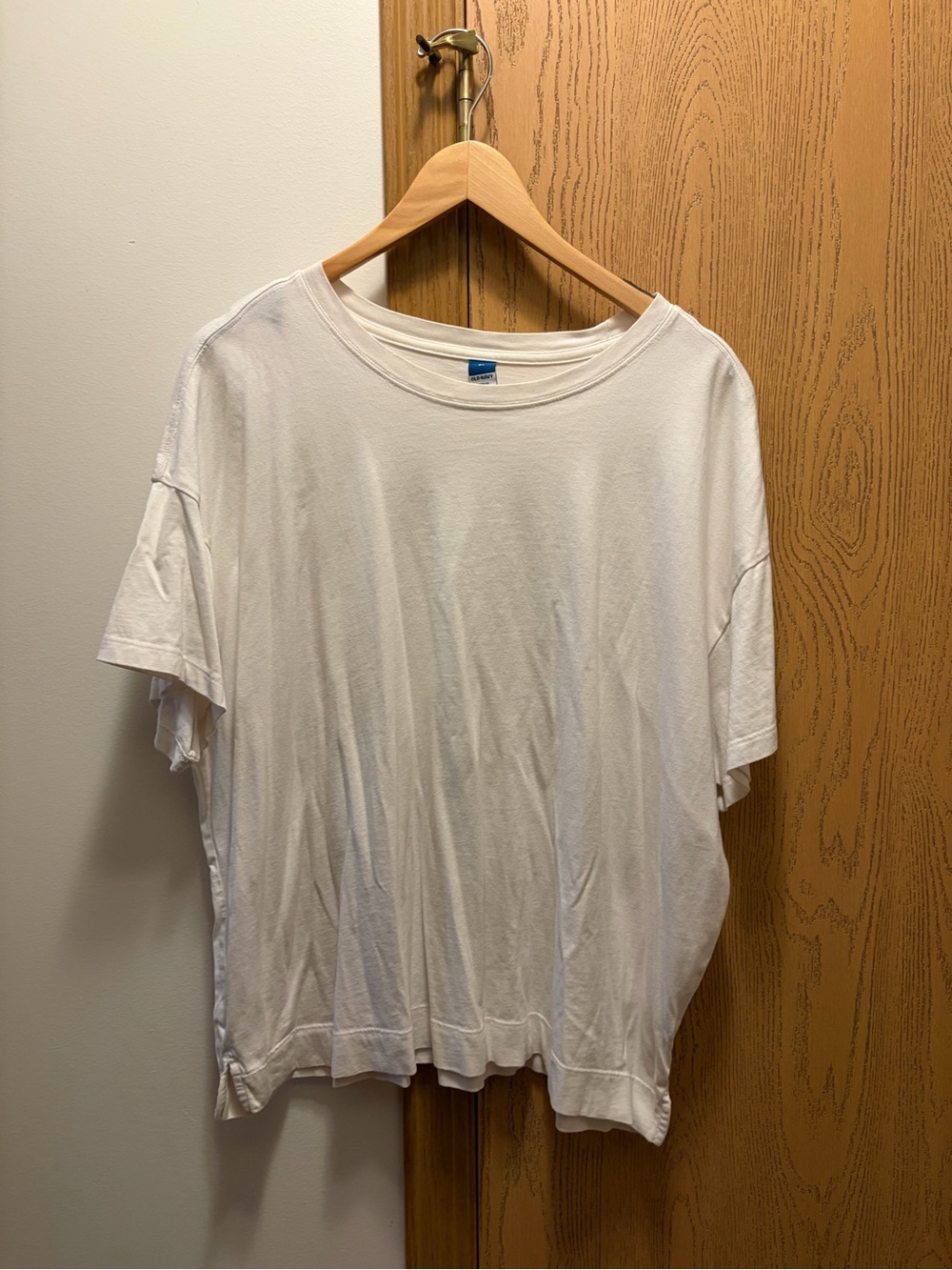 Old Navy White Short-Sleeve Crew Neck Tee